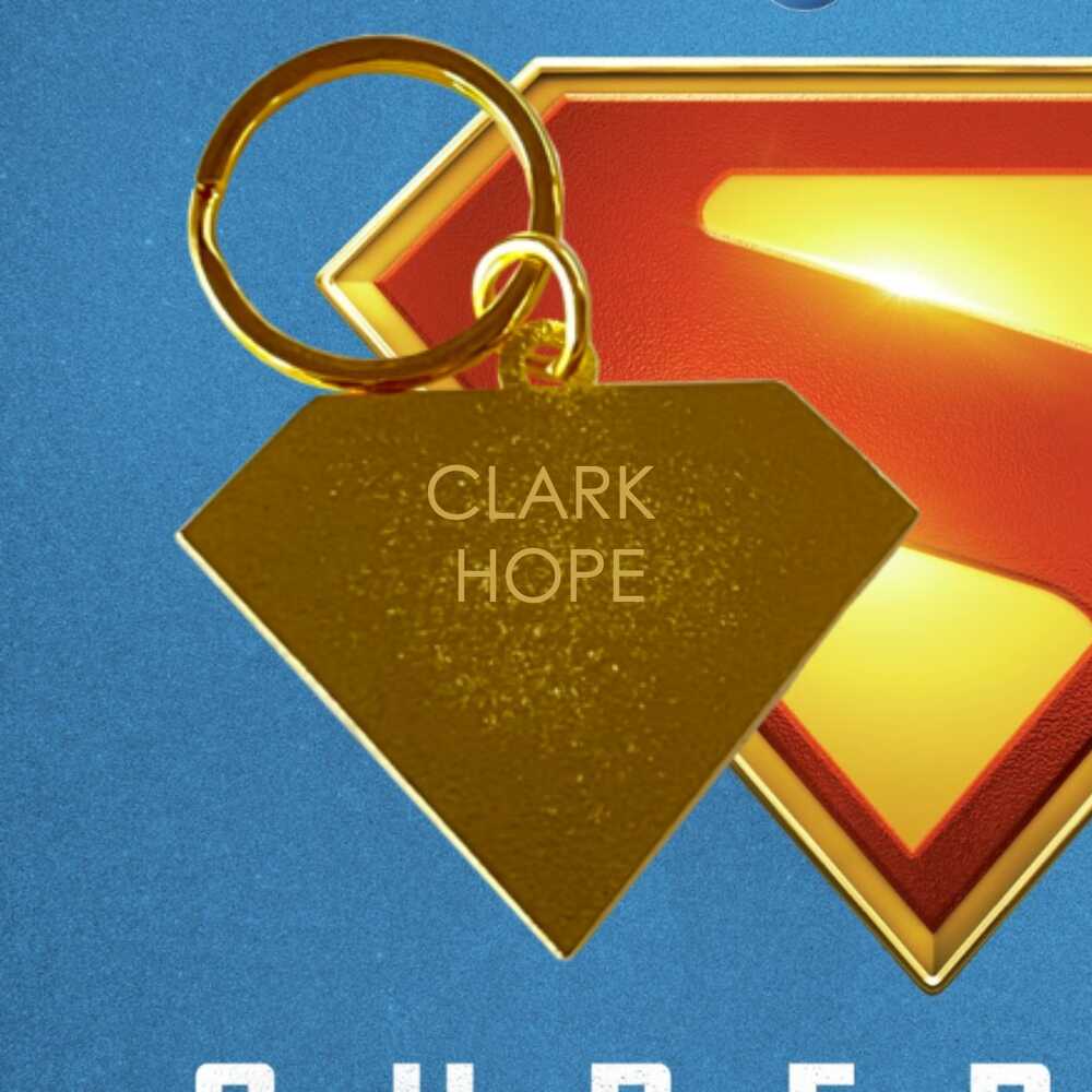 Engraved Superman keychain preview in the Liveprinting app